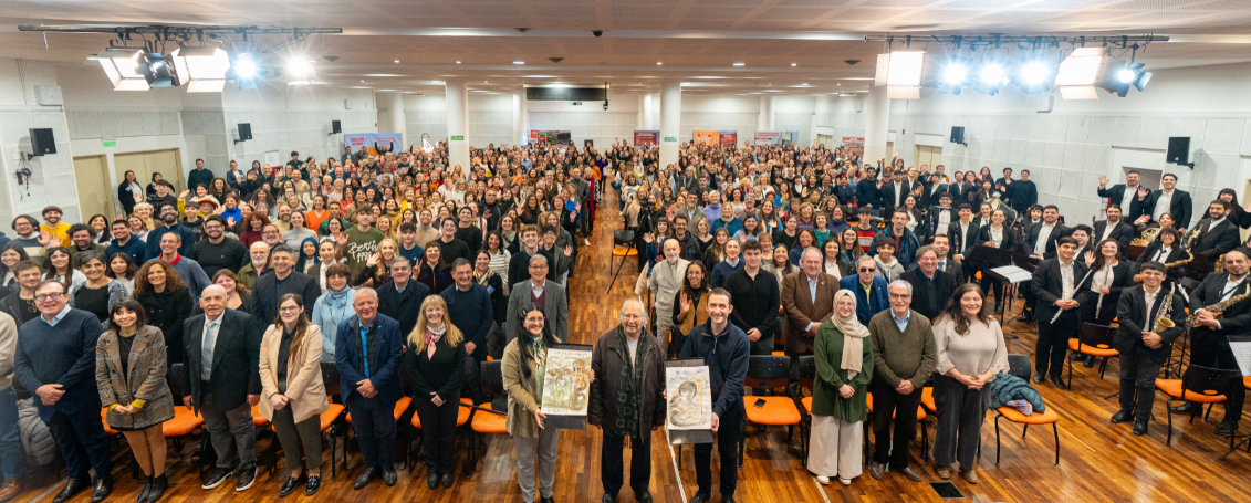 El CIDIEP conmemora el 80.° Aniversario de Hiroshima y Nagasaki en la Facultad de Ciencias Económicas de la UBA con la exposición «Para que nunca lo olvidemos».